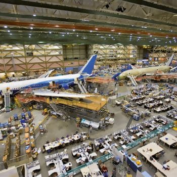 industria aeroespacial hangar