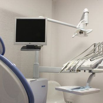 Máquina de ultrasonidos para piezas de odontología